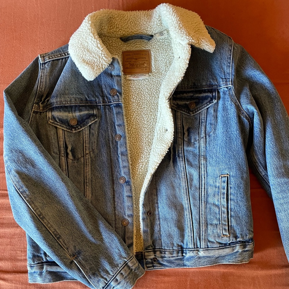 ORIGINAL SHERPA TRUCKER
JACKET
